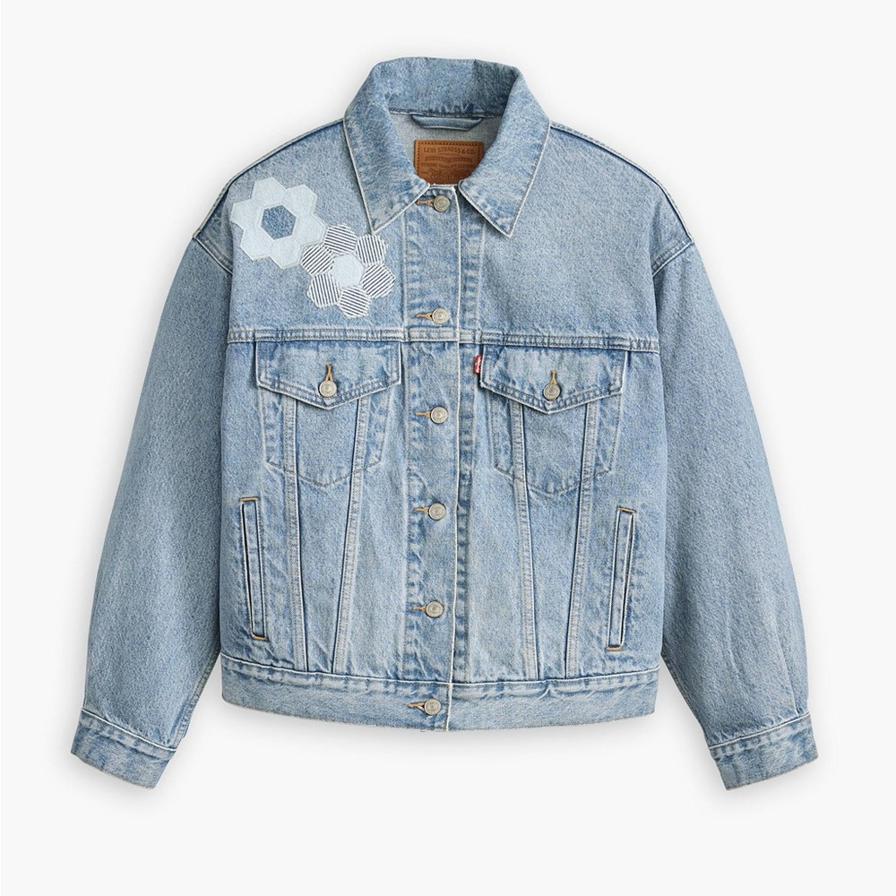 Levi's 90’s Trucker Style Light Blue Denim Jacket with “Geo Florals” Detail - Picture 3 of 9